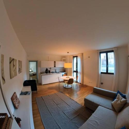 Como Apartment | Residence Villa Olmo Como with Parking