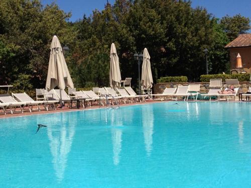 Monteverdi Marittimo Apartment | Residence with swimming pool in Monteverdi Marittimo