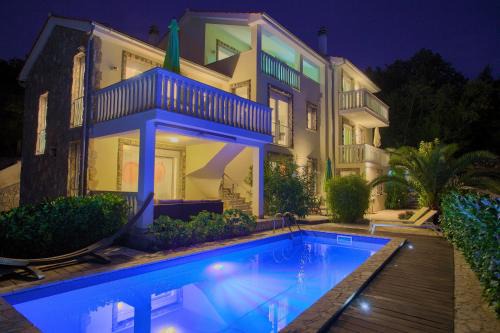 Klimno Villa | Residencia La Famiglia