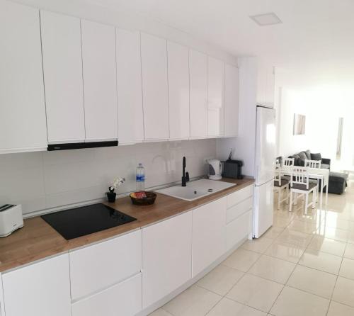 Vecindario Apartment | Residencial Amber II - Apartamento nuevo, amplio y cómodo
