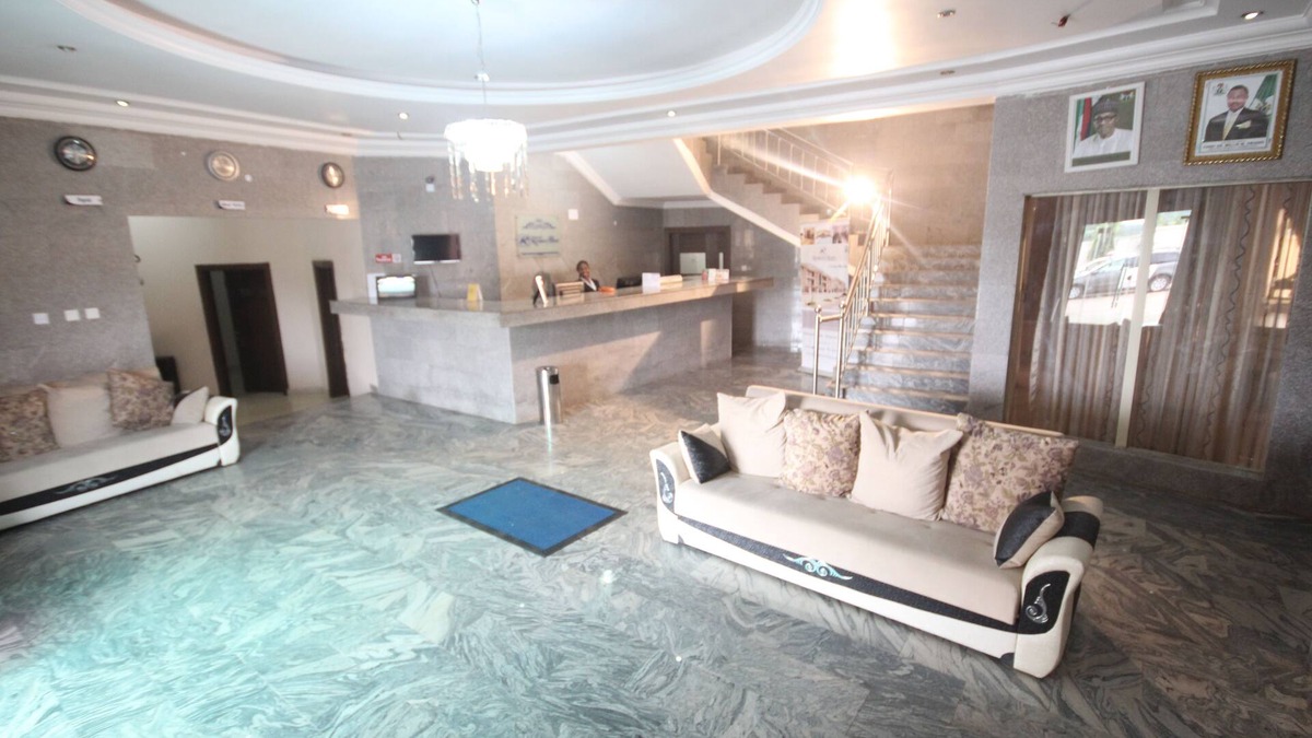 Ogbunike Hotel | Residency Hotel Leophine House