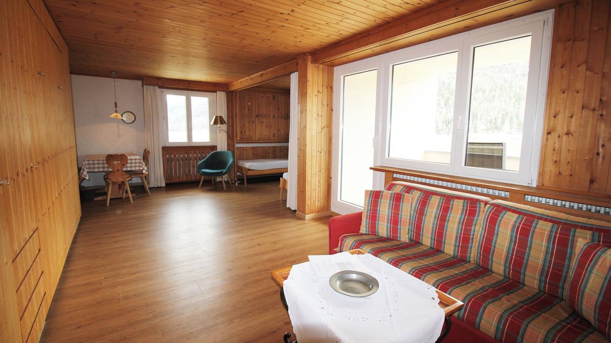 Sils-Maria Apartment | Residenza Lagrev - 1 1/2 room flat no. 207 - type 15A - 2nd floor - south