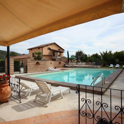 Fossato di Vico House | Residenza Le Querce Trilocale