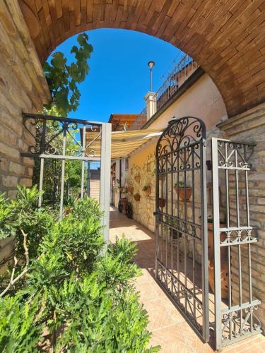 Serramonacesca House | Residenza Magister