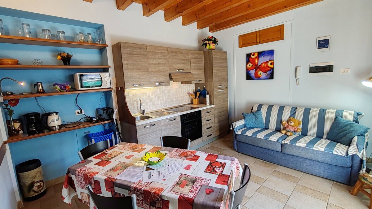 Pallanza Apartment | Residenza Silvana-Apt. A- Cielo a Suna with parking, Wifi and A/C