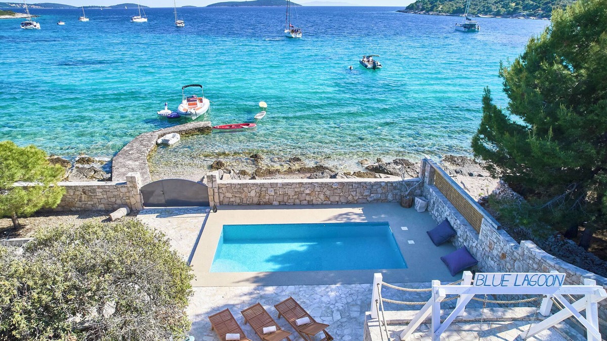 Veliki Drvenik Resort | Resort Amalka Mare