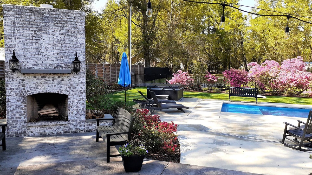 Foley House | Resort Feel Home, Private Pool,Spa,Hammocks. Beach,OWA,Wharf-15min, 5 BedRms