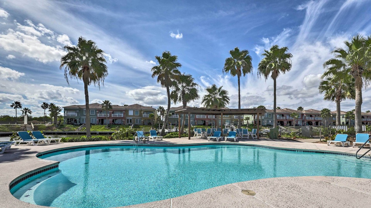 Laguna Vista House | Resort Getaway ~ 11 Mi to South Padre Island!