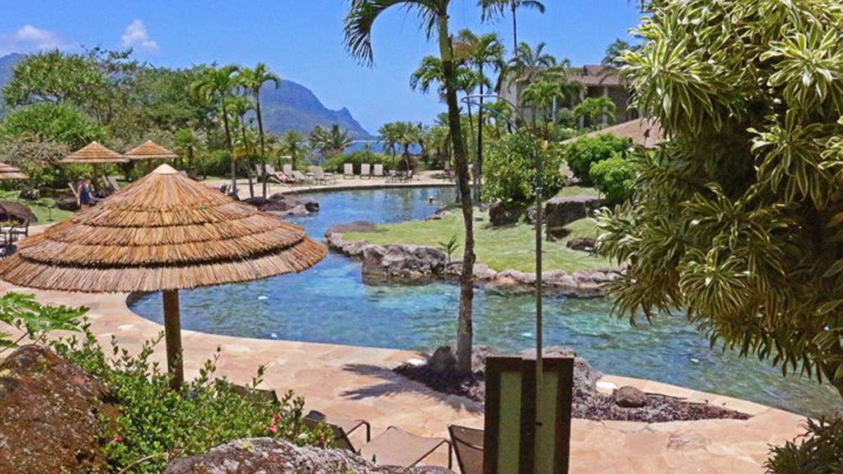 Princeville Hotel | Resort hotel room with Bali Hai & ocean views, lanai, 2 pools & 8 tennis courts