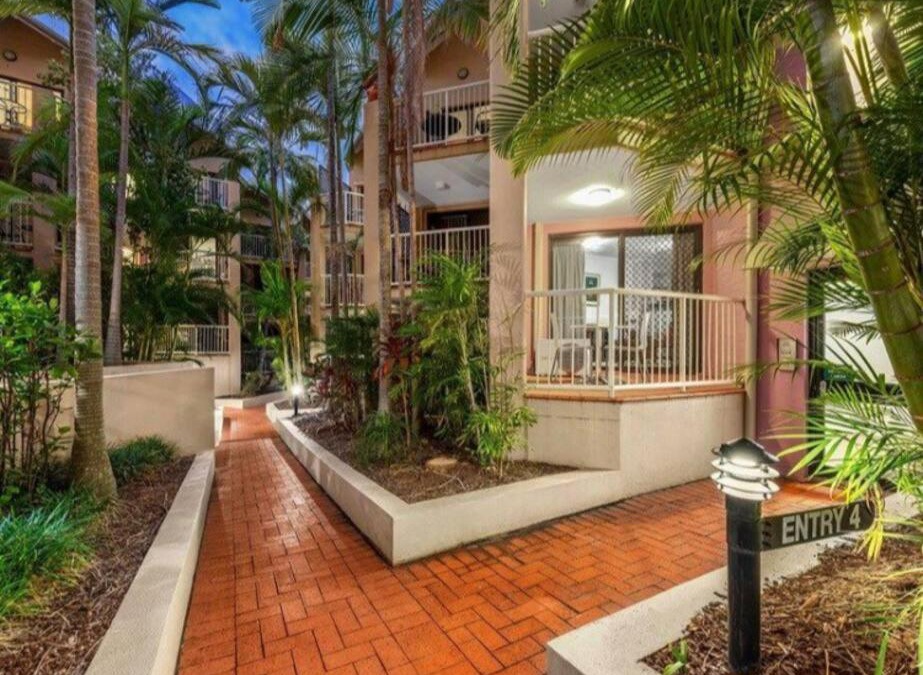 Spring Hill Apartment | Resort living in city centre with free parking