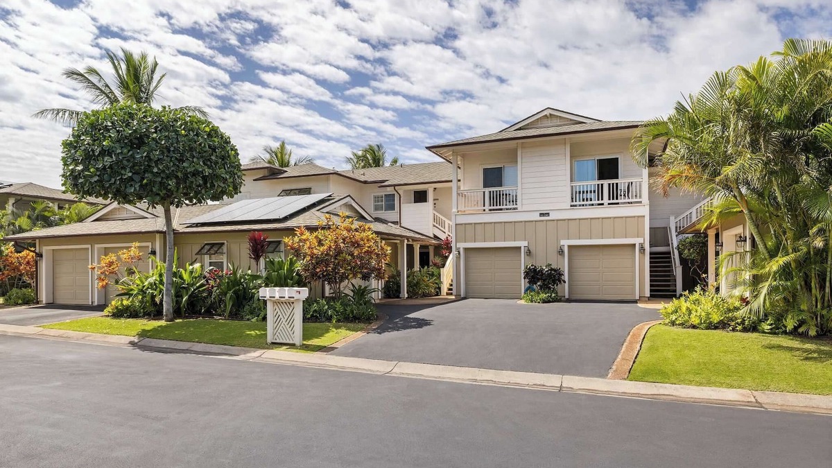 Ko Olina House | Resort living in Ko Olina's Coconut Plantation!