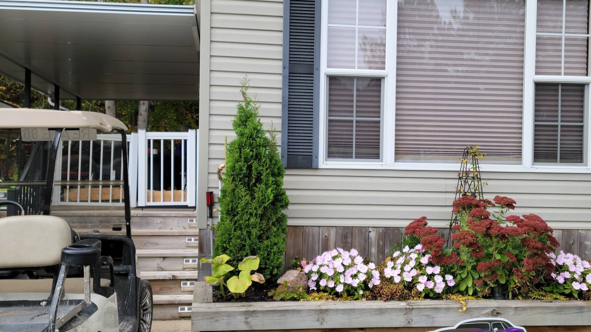 Gravenhurst Cottage | Resort living with cottage lifestyle, close to all that Muskoka offers.