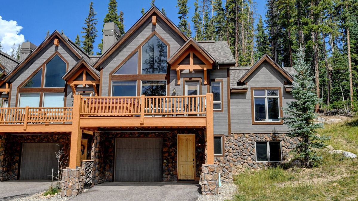 Winter Park House | Resort Luxury Villa 200 I Private Hot Tub I Great Views I Best Price I Discounted Attractions