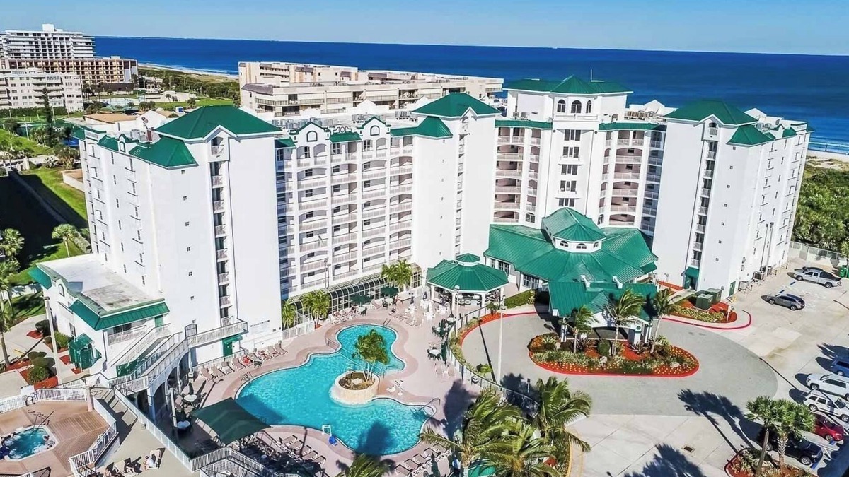 Cocoa Beach Resort | Resort on Cocoa Beach 2-Bedroom Oceanview No disruption due to Hurricane Milton!