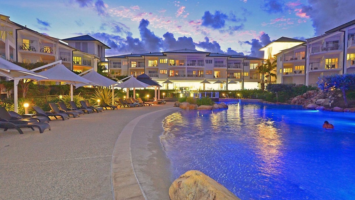 Kingscliff Apartment | Resort on the Beach 2214 15 with resort Pool