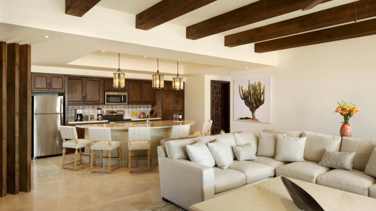 Los Cangrejos II y III Resort | Resort Penthouse, Sleeps 8, Water View Access, Greg Norman Designed Golf Course