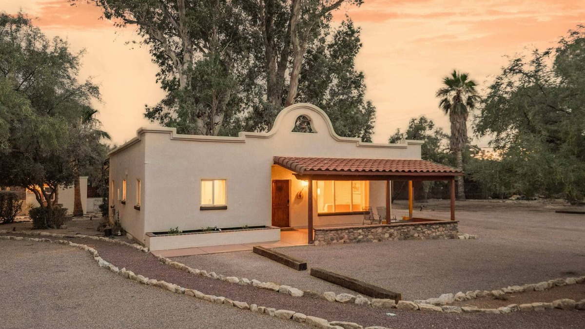 Tanque Verde House | Resort Pool & Pickleball at Hidden Gem Solana #4