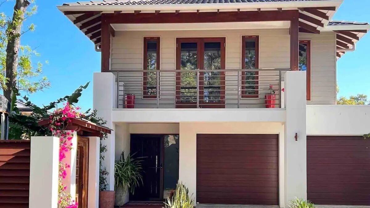 Ballina House | Resort Style Oasis, In-Town Hide-Away