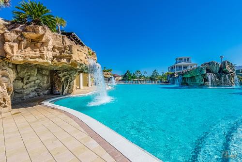 Santa Rosa Beach House | Resort-Style Pool! - Minutes to Beach! - FLSRB2