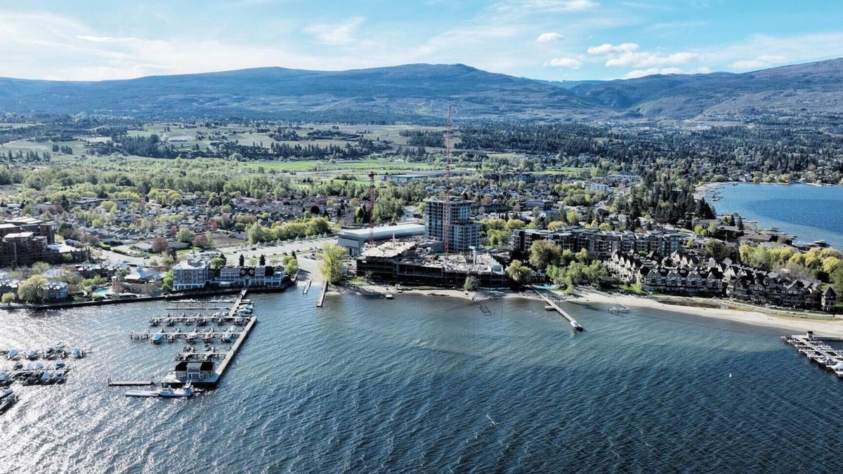 South Pandosy Apartment | Resort-style Waterfront Condo with Large Terrace, Pool, Hot Tub & Gym