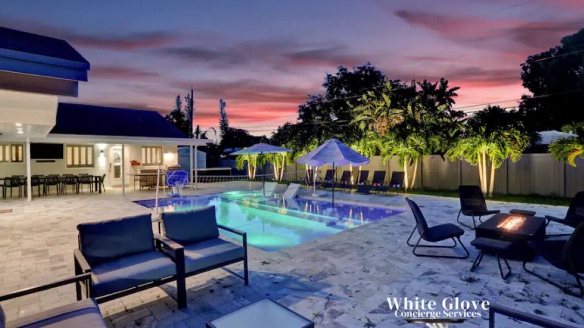 Pompano Beach Villa | Resort Villa Compound 7BR 2 Houses In One HTD Pool