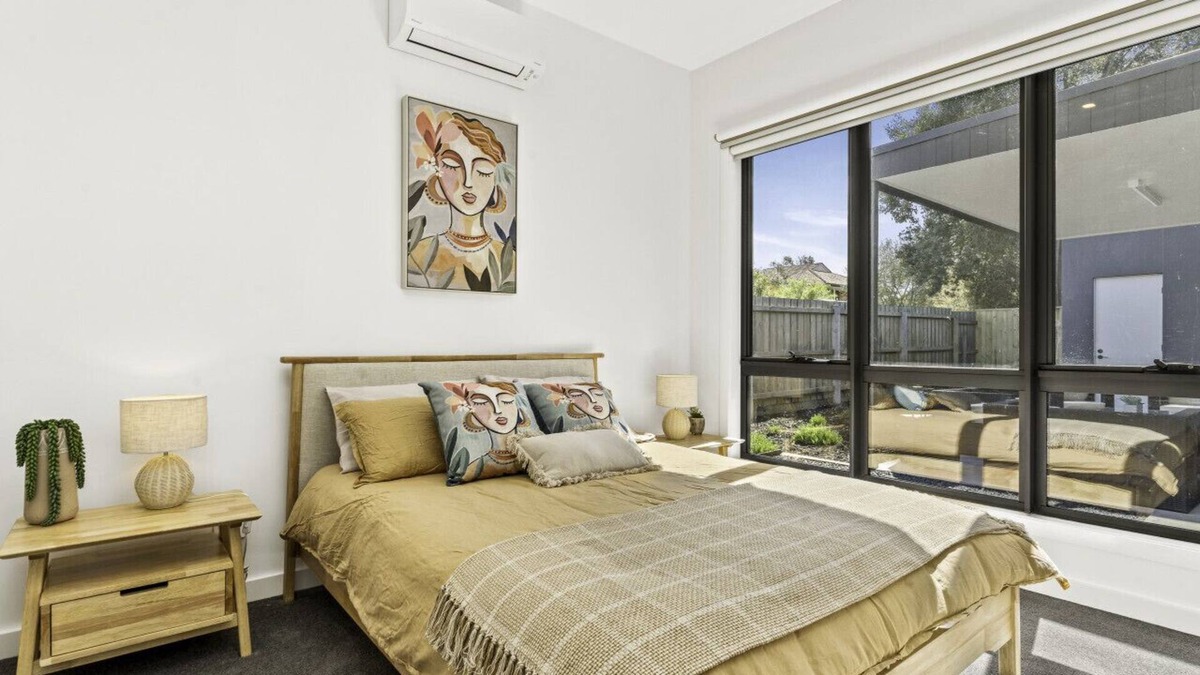 Rhyll House | Rest and Relax in Rhyll