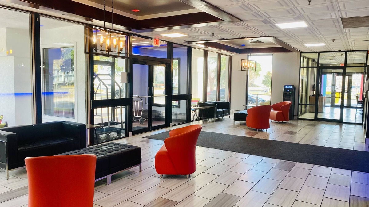 Ferry Pass Hotel | Rest and Relax Inn
