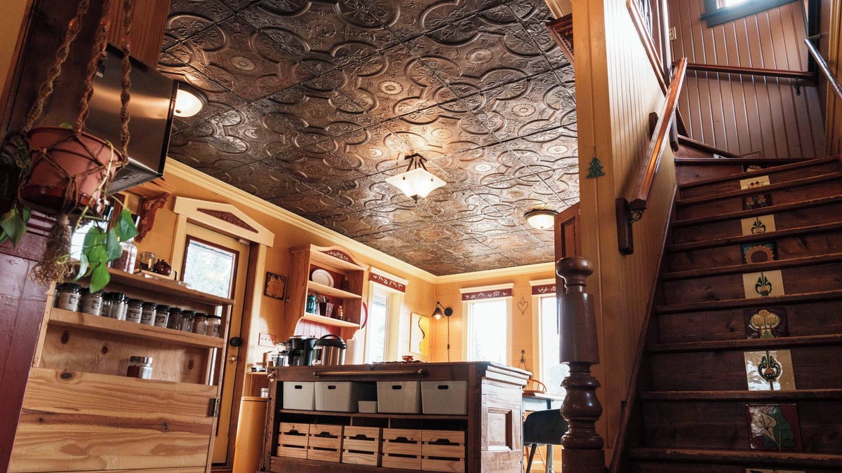 Calgary Cabin | Rest & Relax Alberta Foothills Acreage | Rustic Home, Scenic Views, 7 Acres