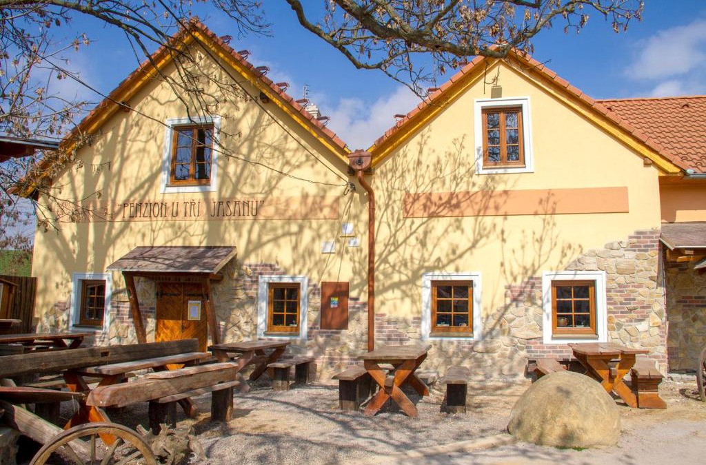 Novy Saldorf-Sedlesovice House | Restaurace & Penzion U Tří Jasanů