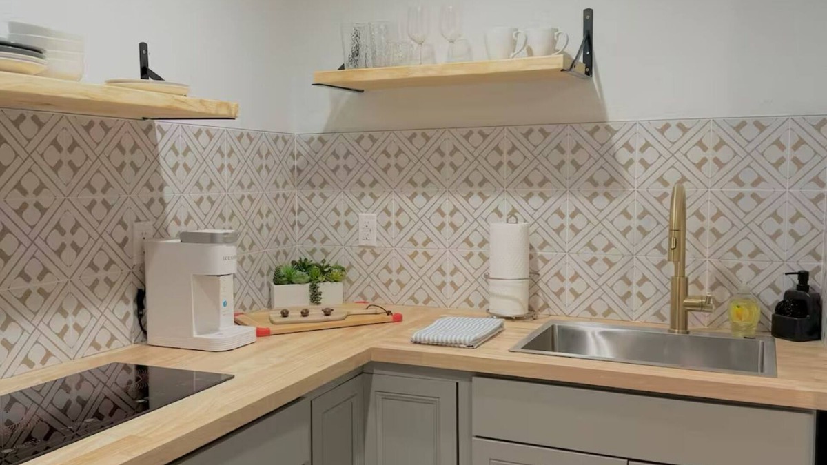 Largo Apartment | Restful Palms – Cozy Studio Near Clearwater & St. Pete Beaches
