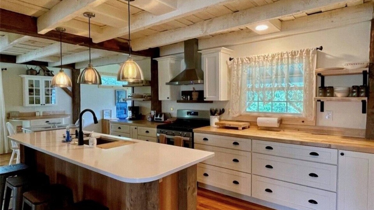 Cooperstown Other | RESTORED 1875 FARMHOUSE 1.9 MILES TO DREAMS PARK AND 1.7 MILES TO VILLAGEn