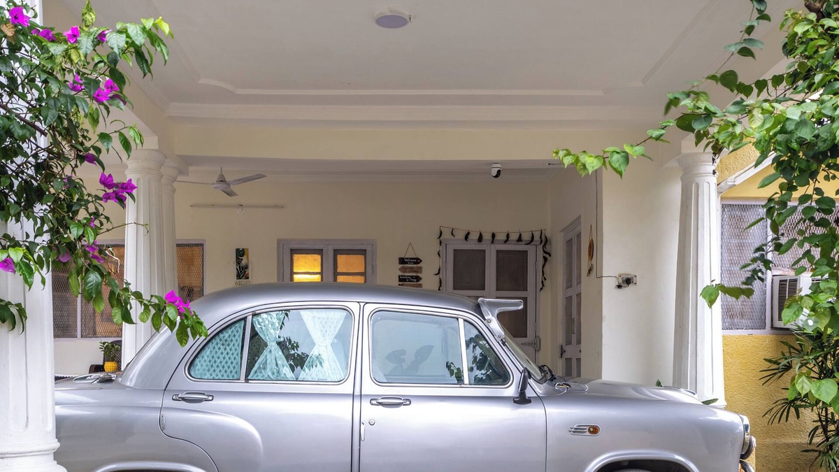 Bullawala Villa | Restored Heritage Villa | Vintage Car Ride | Prime Rajpur - Dehradun