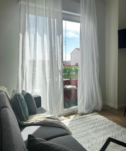 Pacifico Apartment | Retiro Residence Blue
