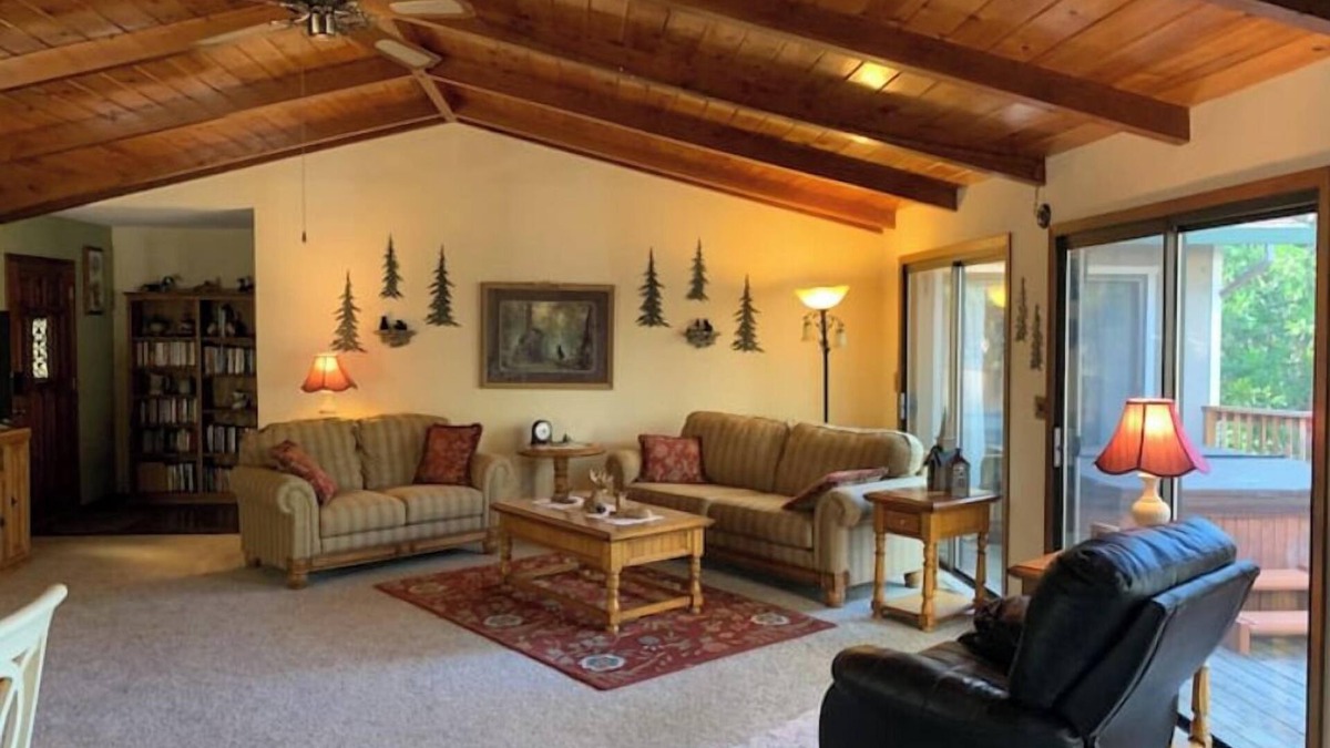Glencoe House | Retreat 35 ml to Kirkwood Ski Resort – Scenic Drives & Hiking Trails Nearby