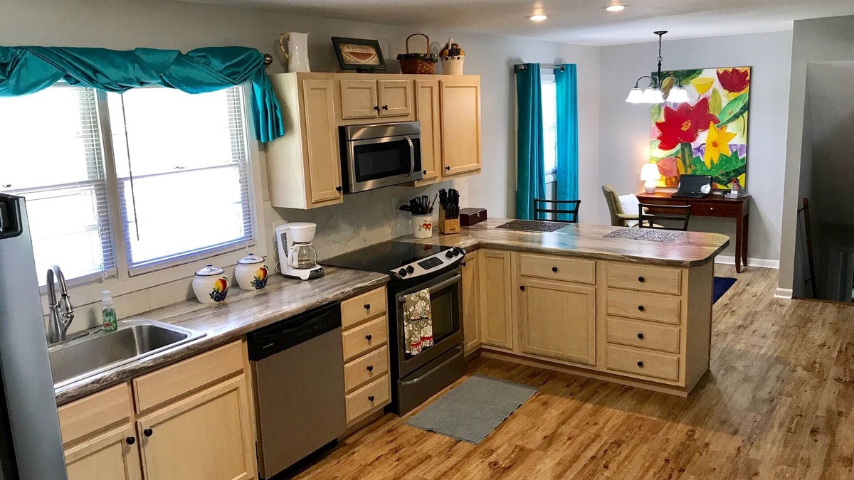 Florence House | Retreat on Roxie - Welcome Home!