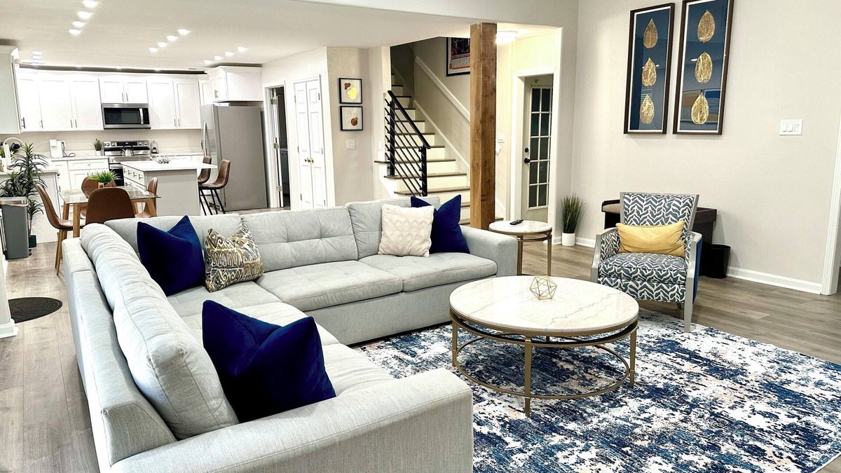 Olive Branch House | Retreat To This 5 Star Hidden Gem in Olive Branch!