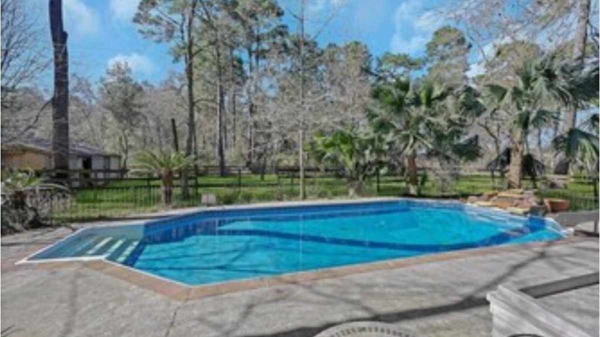 Tomball House | Retreat with Pool and Fun