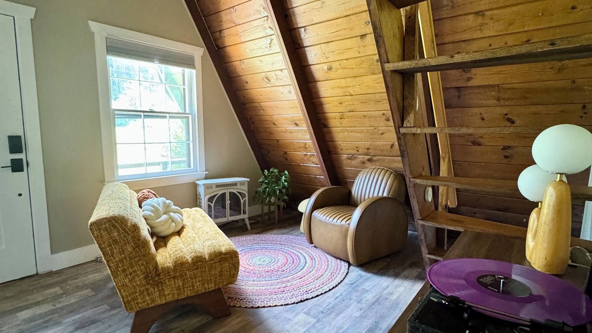 Fancy Gap Cabin | Retro A-Frame Cabin in Fancy Gap minutes from the Blue Ridge Parkway