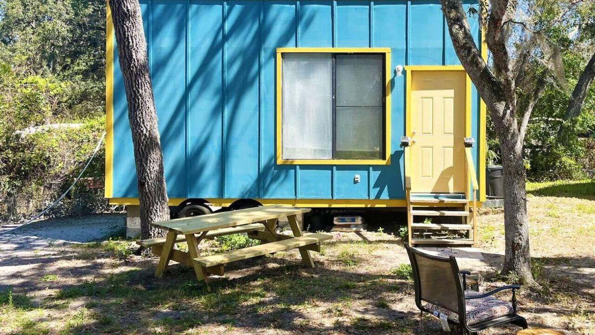 Umatilla Cabin | Retro Retreat Tiny Lodge – A Vintage Outdoor Escape