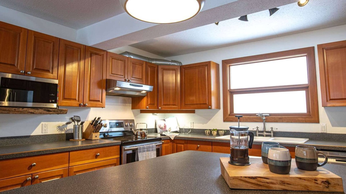 Revelstoke House | Revelstoke - Mackenzie House