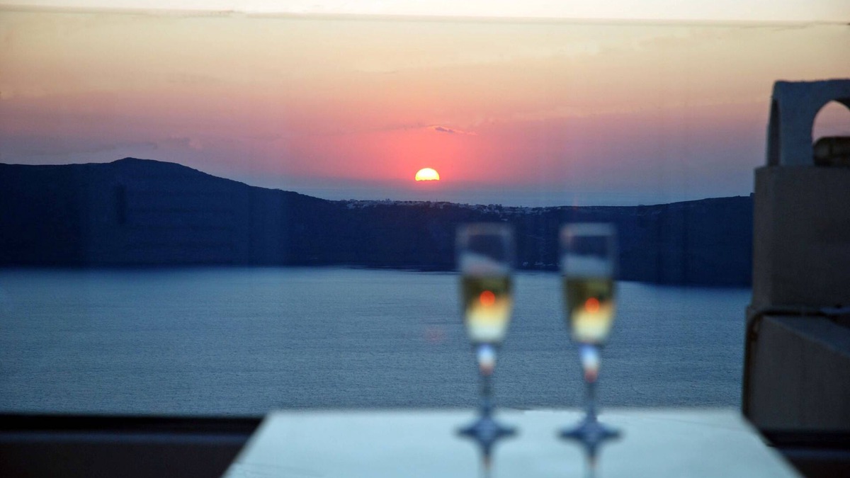 Firostefani Hotel | Reverie Santorini Hotel