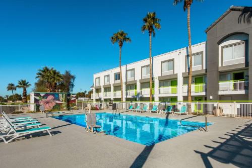 Paradise Valley Village Hotel | Revival Scottsdale Studios