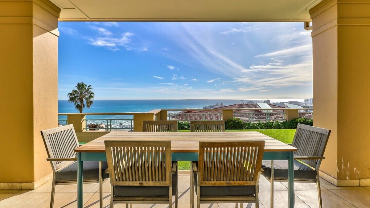 Bantry Bay Villa | Rex Revine - Your Ultimate Luxury Villa Getaway in Bantry Bay