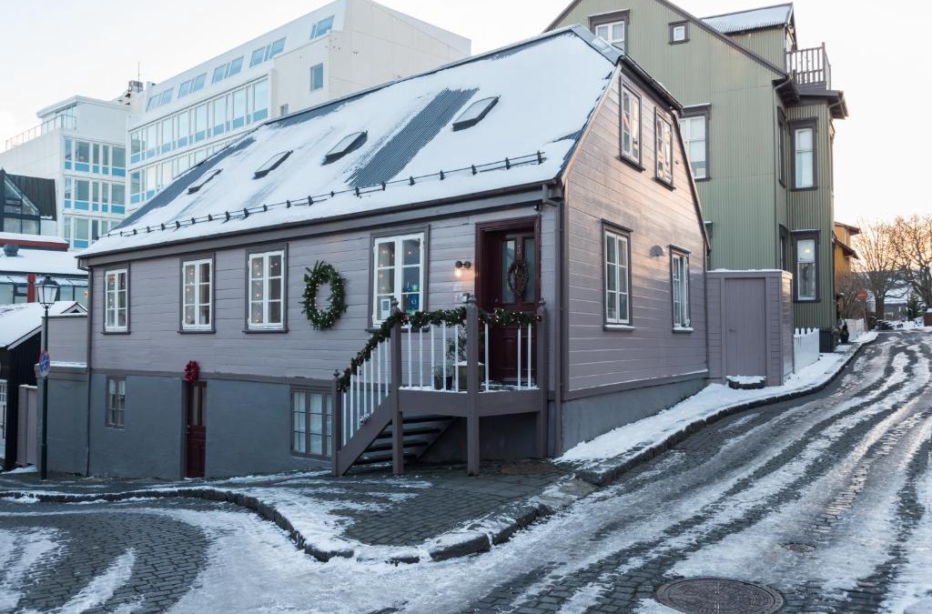 Downtown Bed & Breakfast | Reykjavík Treasure B&B