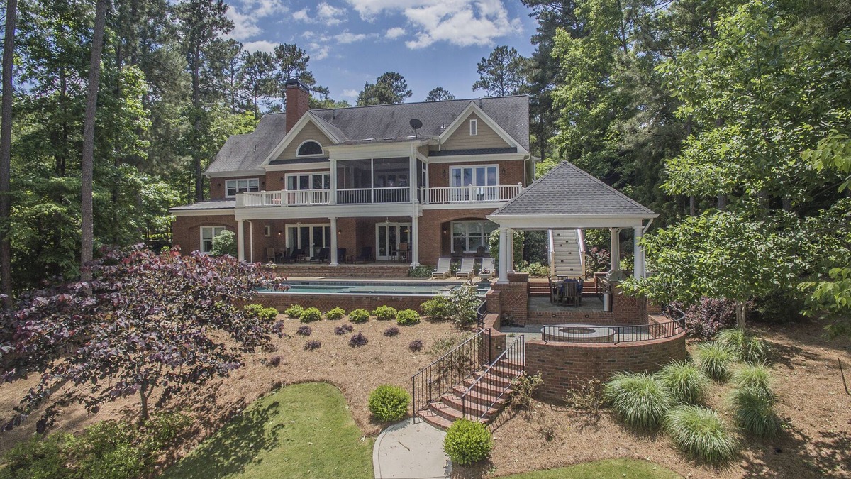 Lake Oconee House | Reynolds Plantation Lake Oconee House (private pool) 7 bedrooms- near the Ritz
