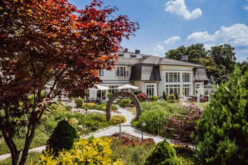 Piekary Slaskie Hotel | Rezydencja Luxury Hotel Bytom Piekary Śląskie