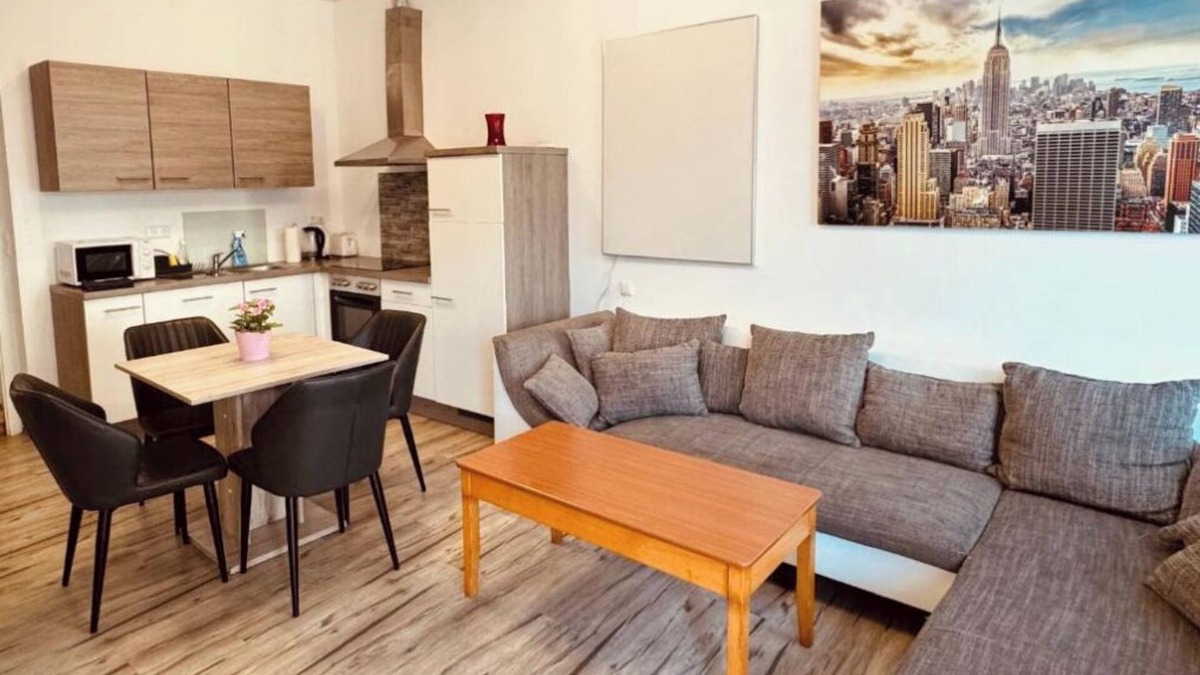 Rhaunen Apartment | Rhaunen Apartments 1
