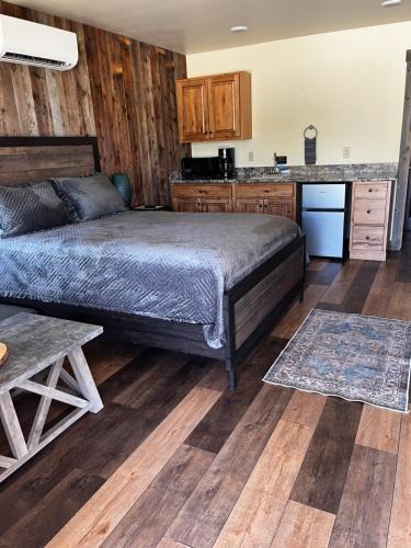 Gardiner Cabin | Rhodopa Lodge at Yellowstone