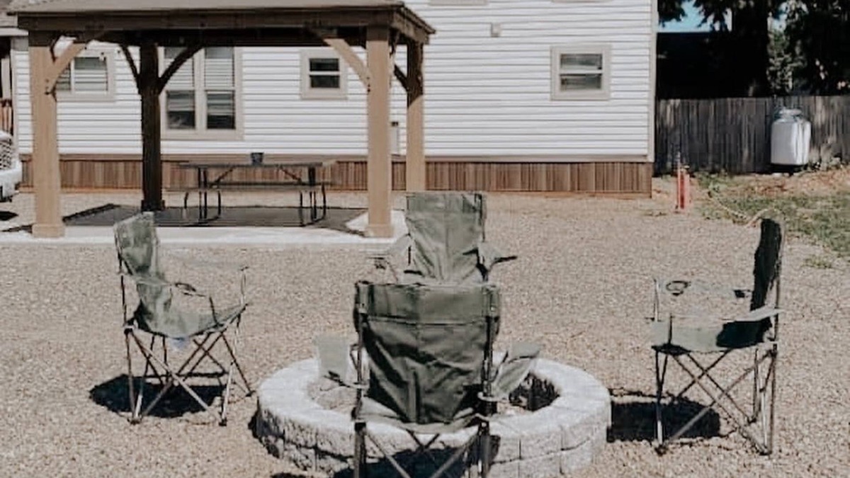 Forks House | Rhody House- A Tiny Home Experience in Downtown Forks!