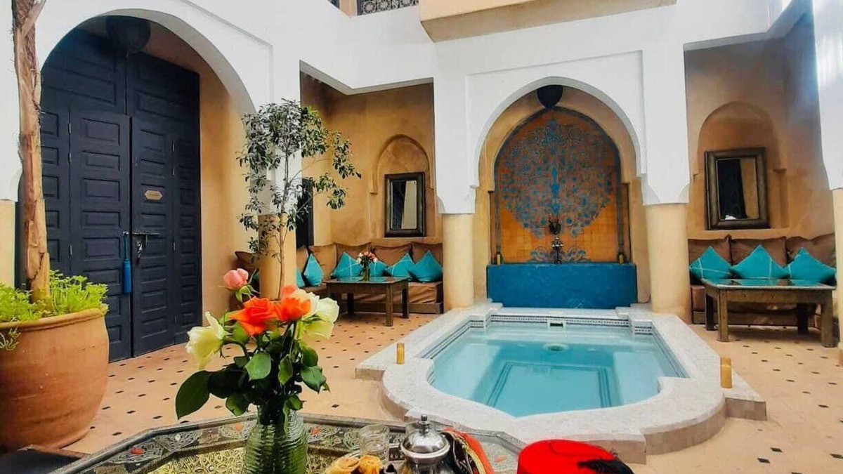 Assouel House | RIAD PAPILLON ,Beautiful, Quiet Riad with plunge pool, wifi terrace